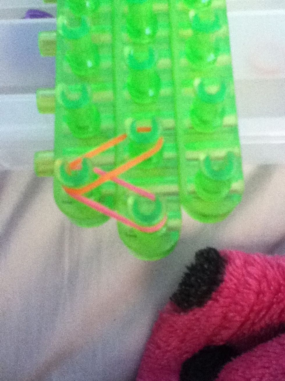 start making a zig zag goin up the loom