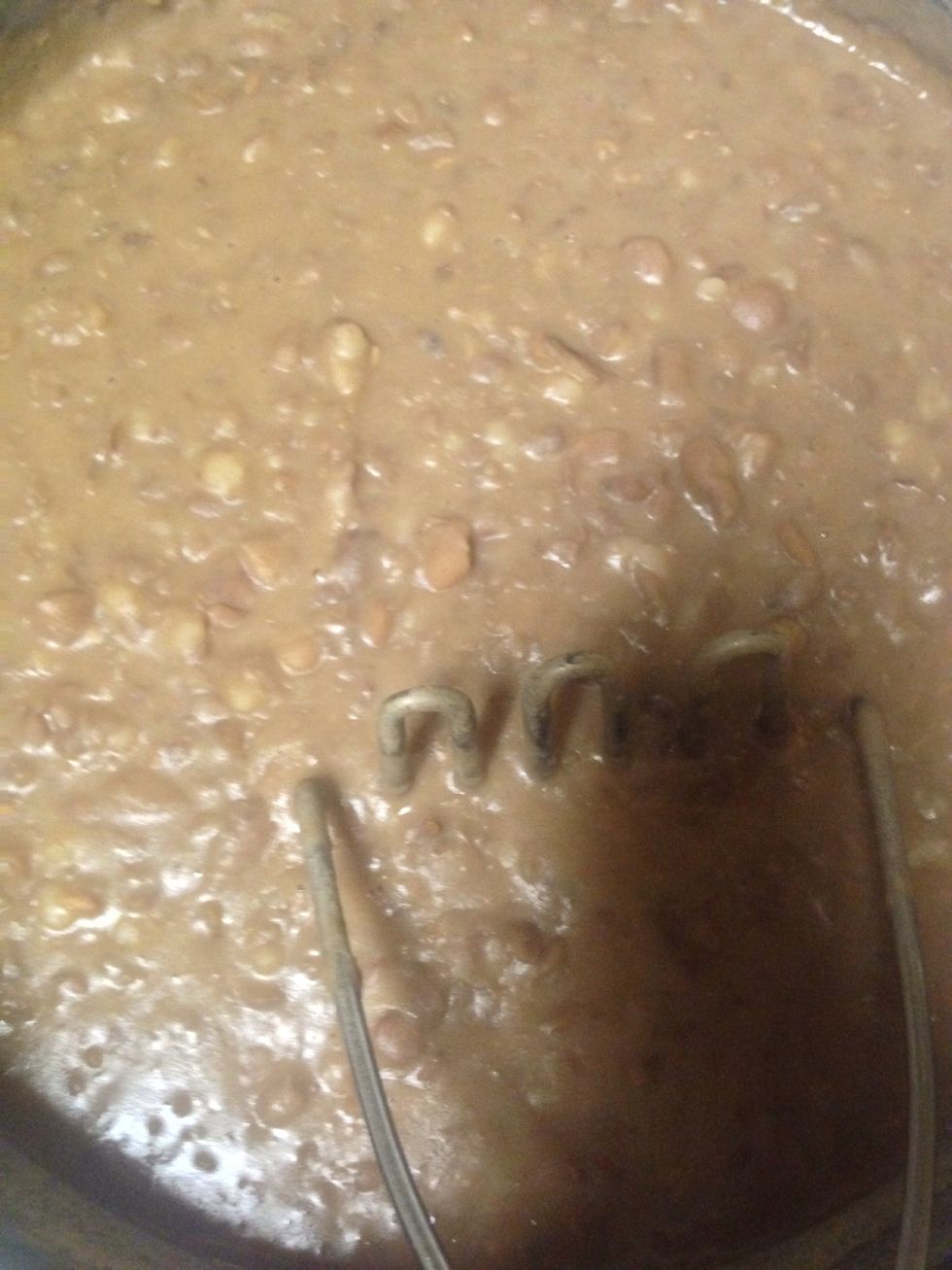 Start off by having your beans already made and hot and just set aside