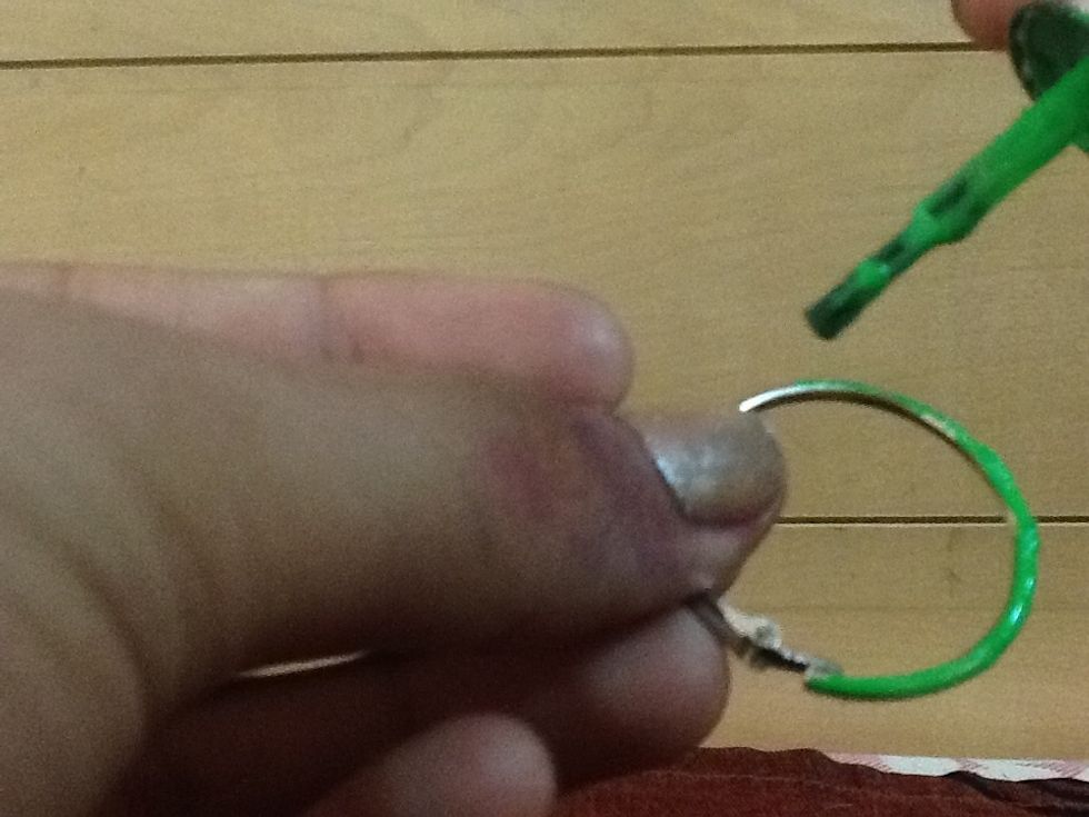 Start painting the hoops with one color. Paint inside,outside.