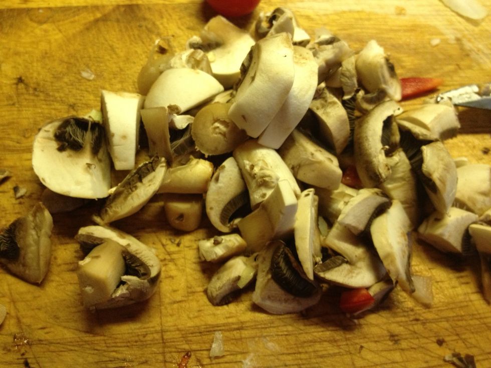 Start to cut the mushroom how u like,dont put it first because is getting cooked fast ;)