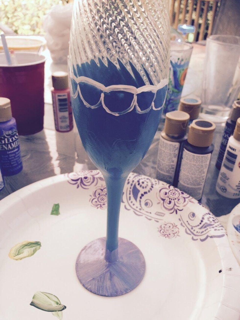 Start to paint scales by making u
