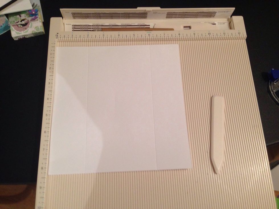 Start with a 8"x8" piece of cardstock. Then score at 2" and 6".