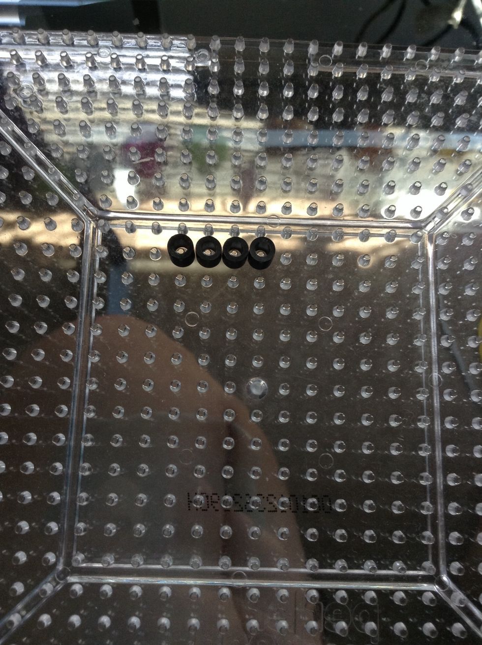 Start with black to get the outline, if you don't have black, just use brown or tan! It might look a bit different, but that's alright!