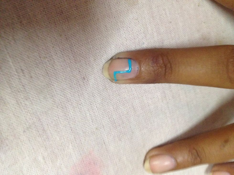 Start with drawing a 'z'..in geometric designs 'Z' and 'T' are mostly use..u can try making these with a 'T' it looks great too..specially for short nails!!