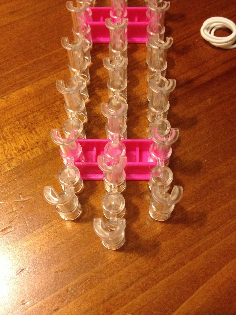 Start with loom in diamond shape and facing away from you.