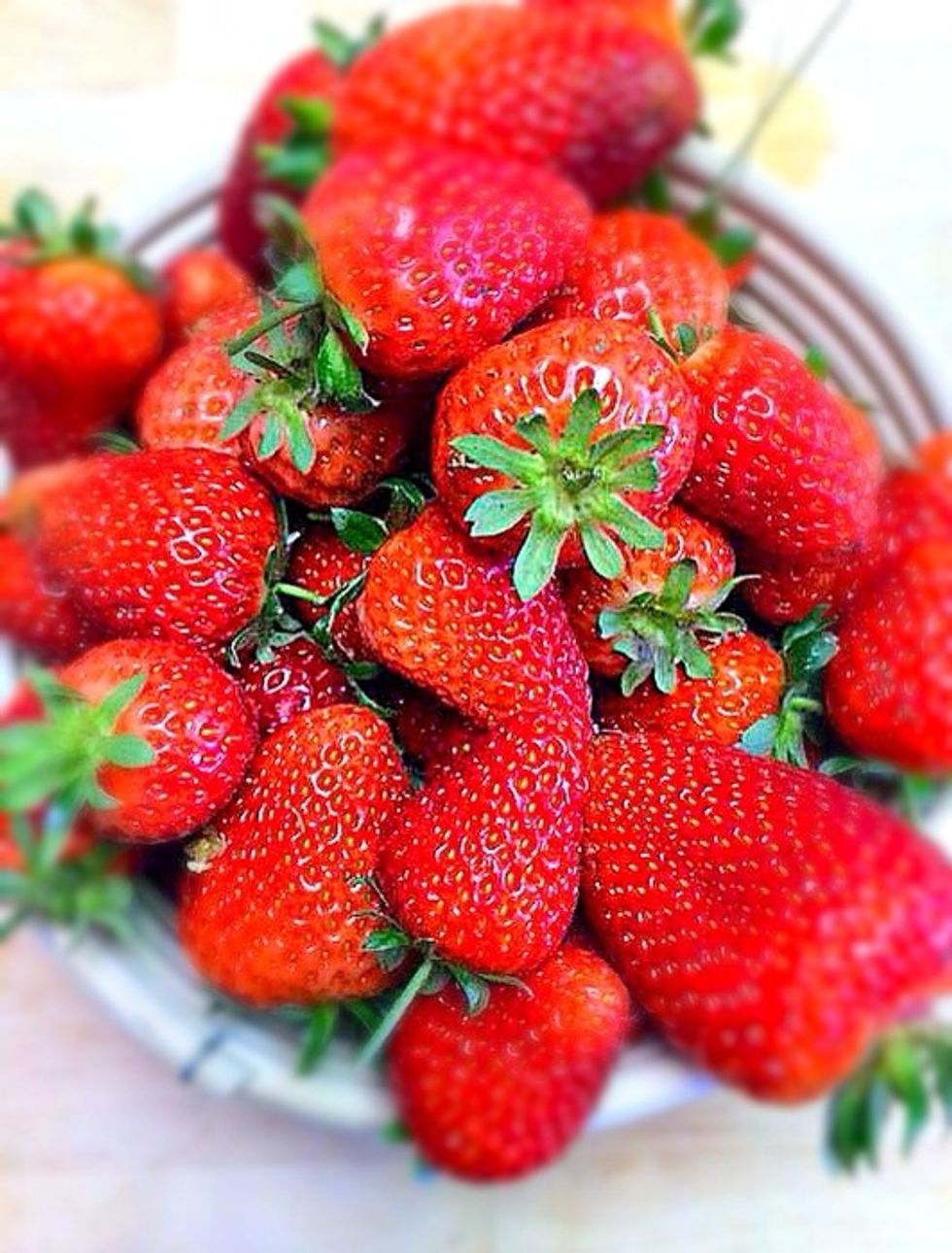 Start with ripe washed strawberries