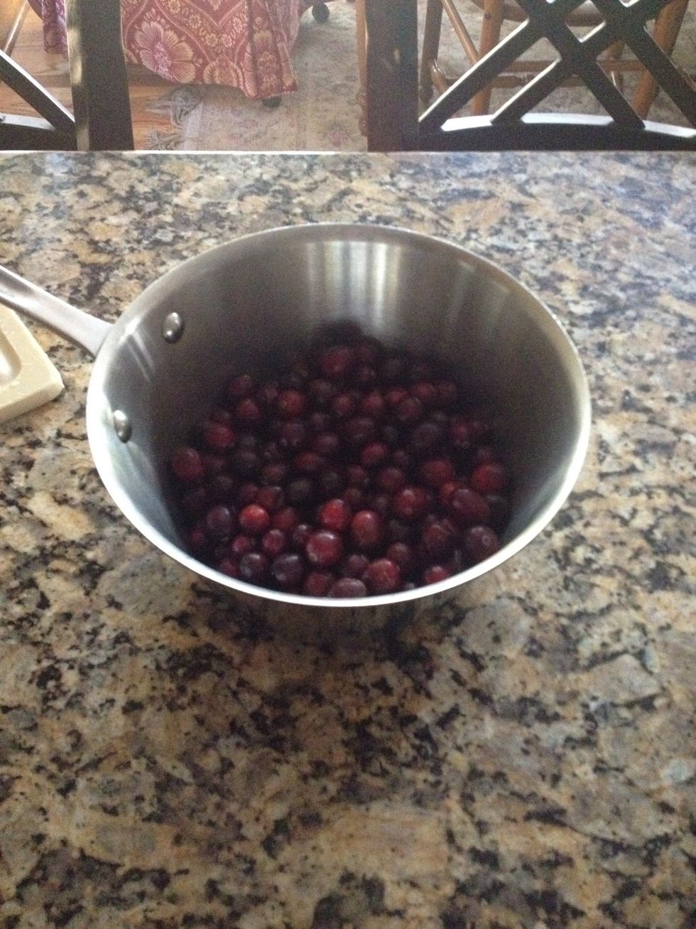 Start with some cranberries..this is about half of the bag of fresh cranberries.