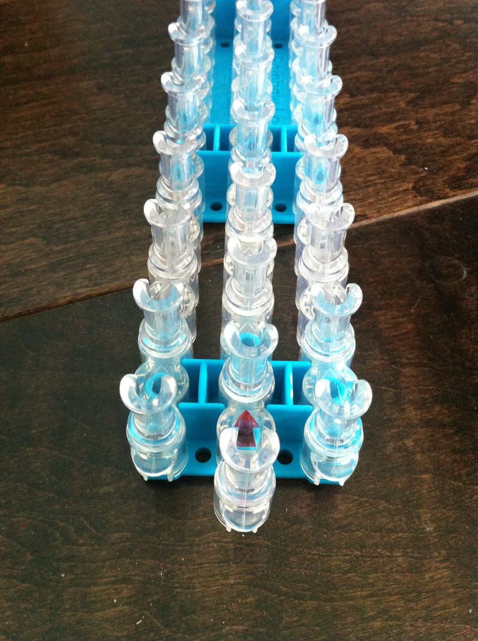 Start with the arrows on your loom pointing away from you.