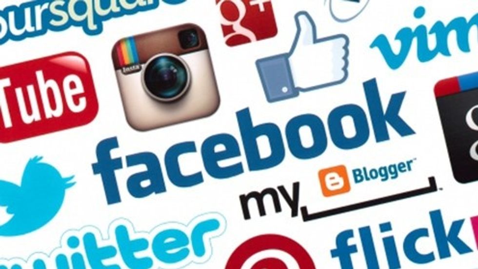 stay safe on facebook  snapchat twitter and other websites