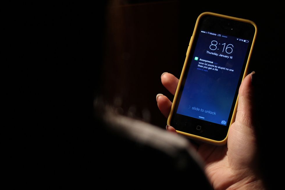 STAY SAFE ONLINE AND SOCIAL MEDIA !