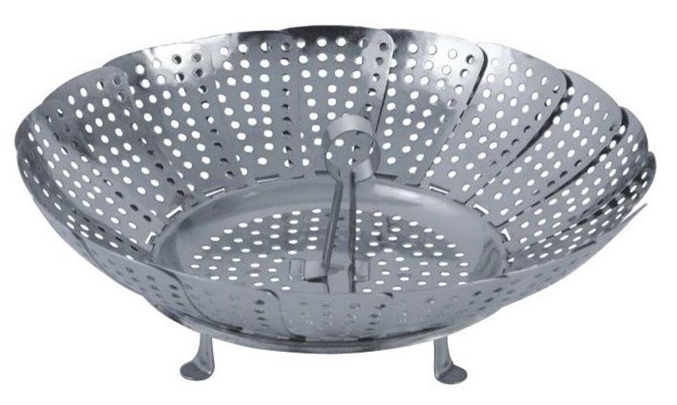 Steamer Basket I can use a steamer basket to cook foods I use a steamer basket to contain foods in a pot