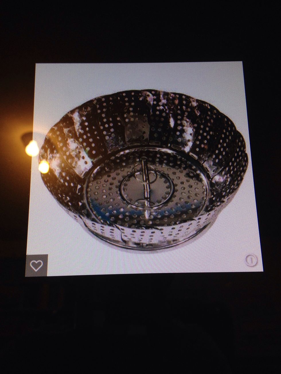 Steamer Basket  Used to steam different types of seafood  I can steam food using a steamer basket