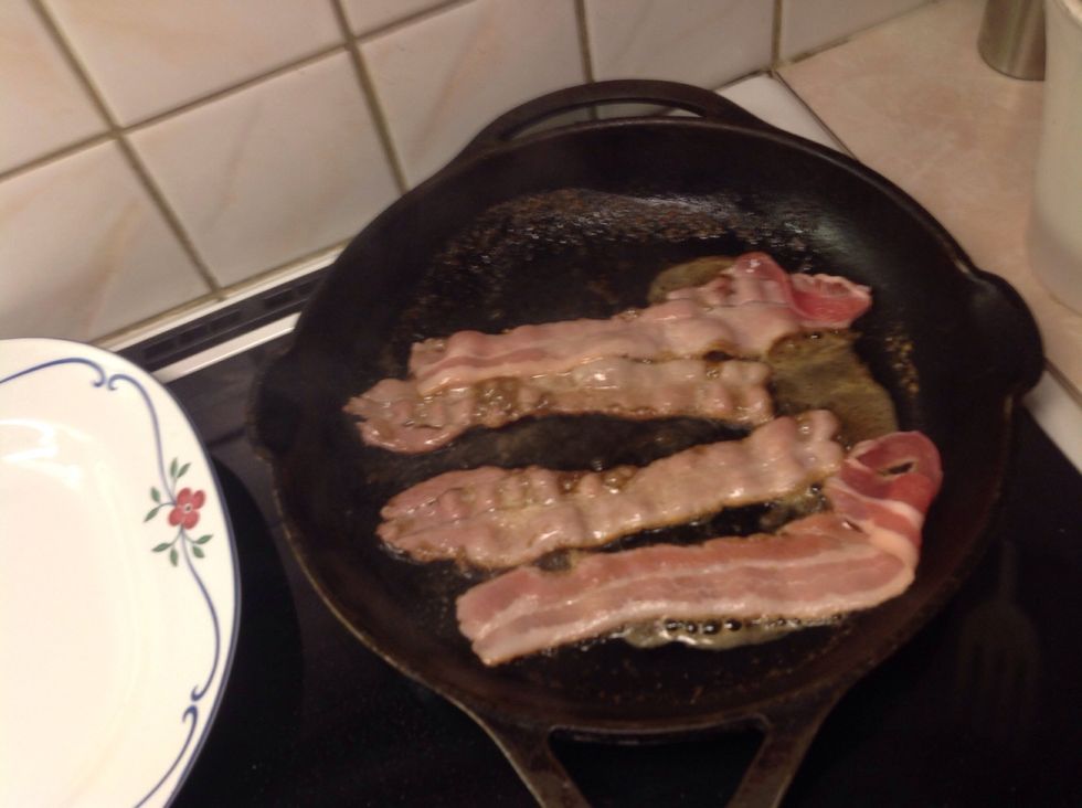Stek baconet, fry the bacon