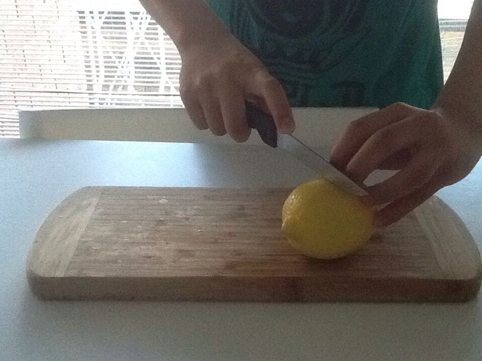 Step 1. Cut the lemon