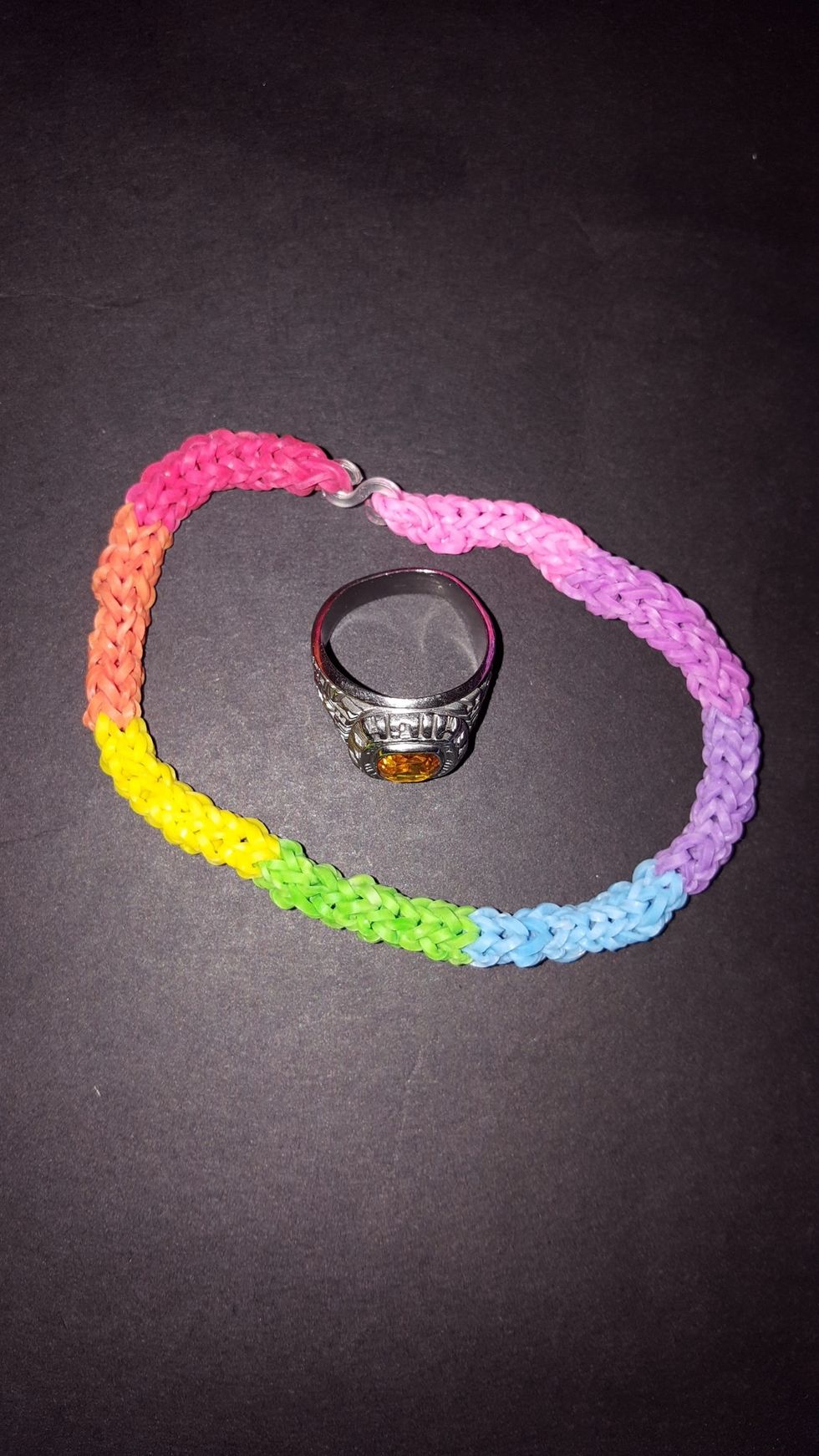 Step 11: Connect other end of bracelet with the same clip to complete your project! \ud83e\udd17\ud83e\udd17