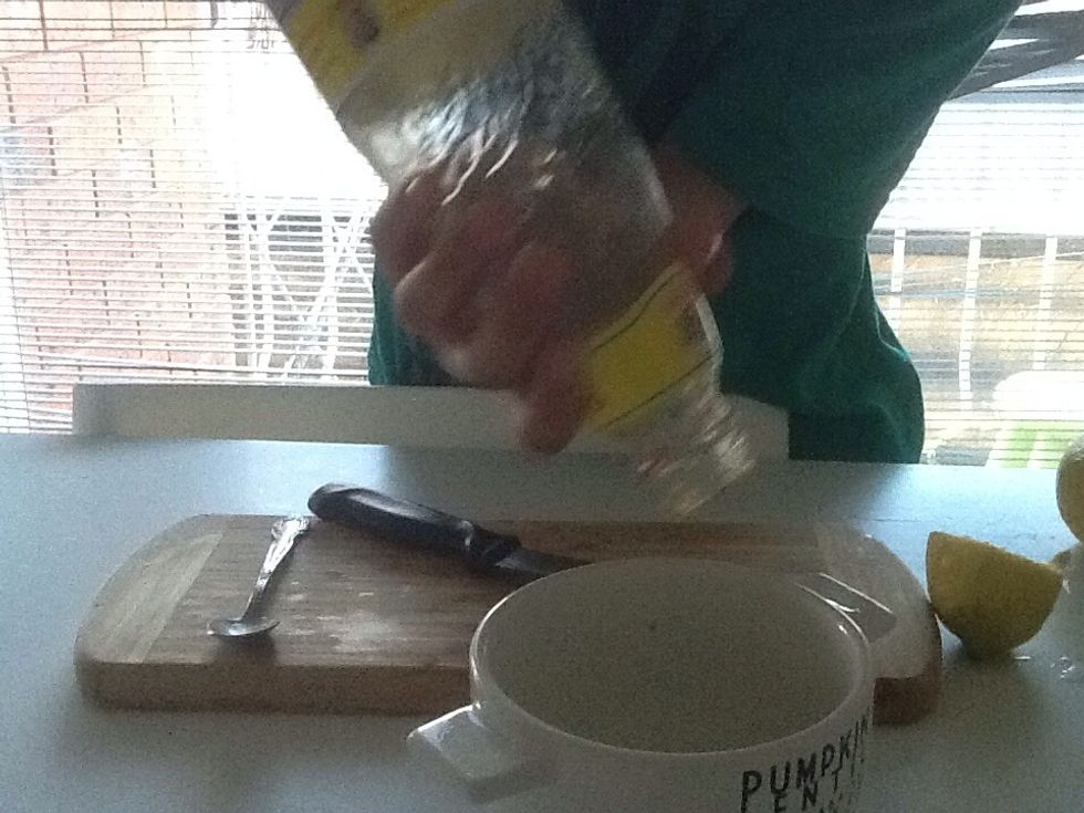 Step 3. Add sweet chilli sauce into the same bowl as the lemon juice.