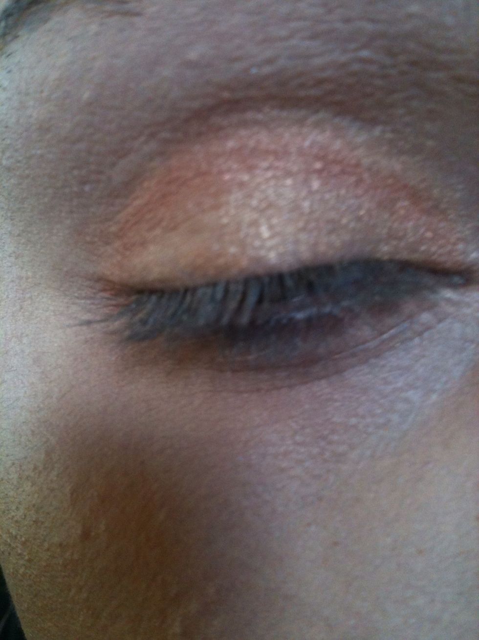 Step 3 : Apply an orange or cranberry color to your crease. I used a more orange color.