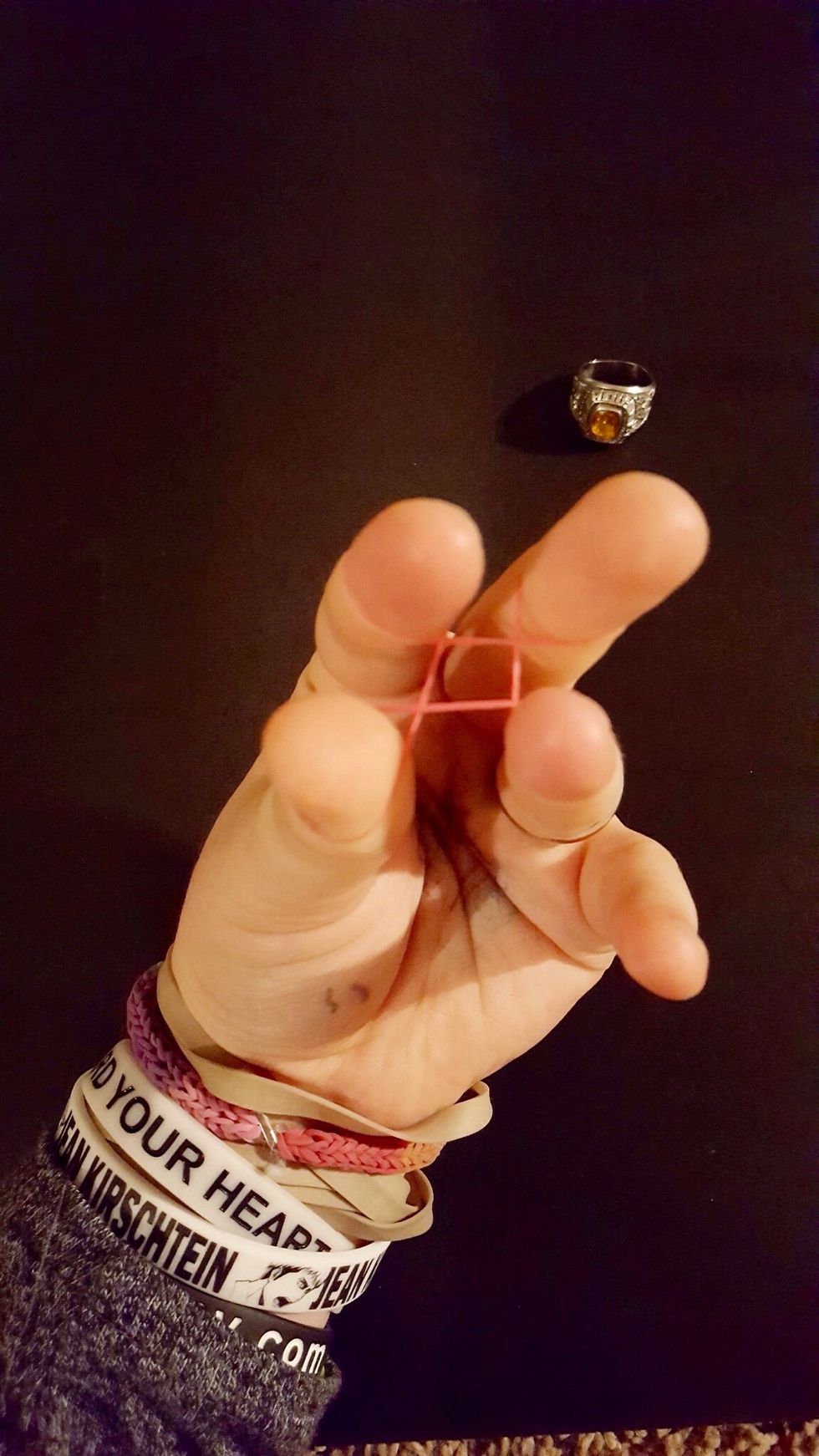 Step 4: Twist each corner on each finger. (Should get tight and look like ^this^)