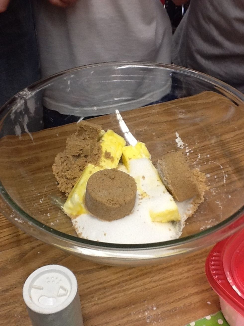 Step 5 Add 3/4 cup of packed brown sugar.