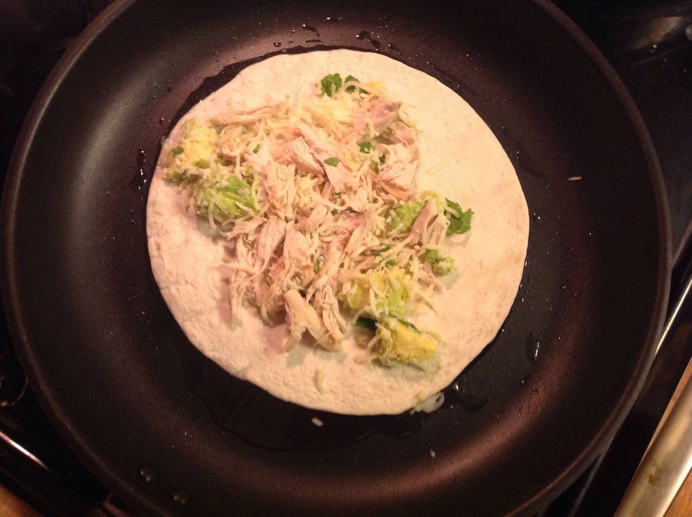 Step 5: add mixture to the tortilla