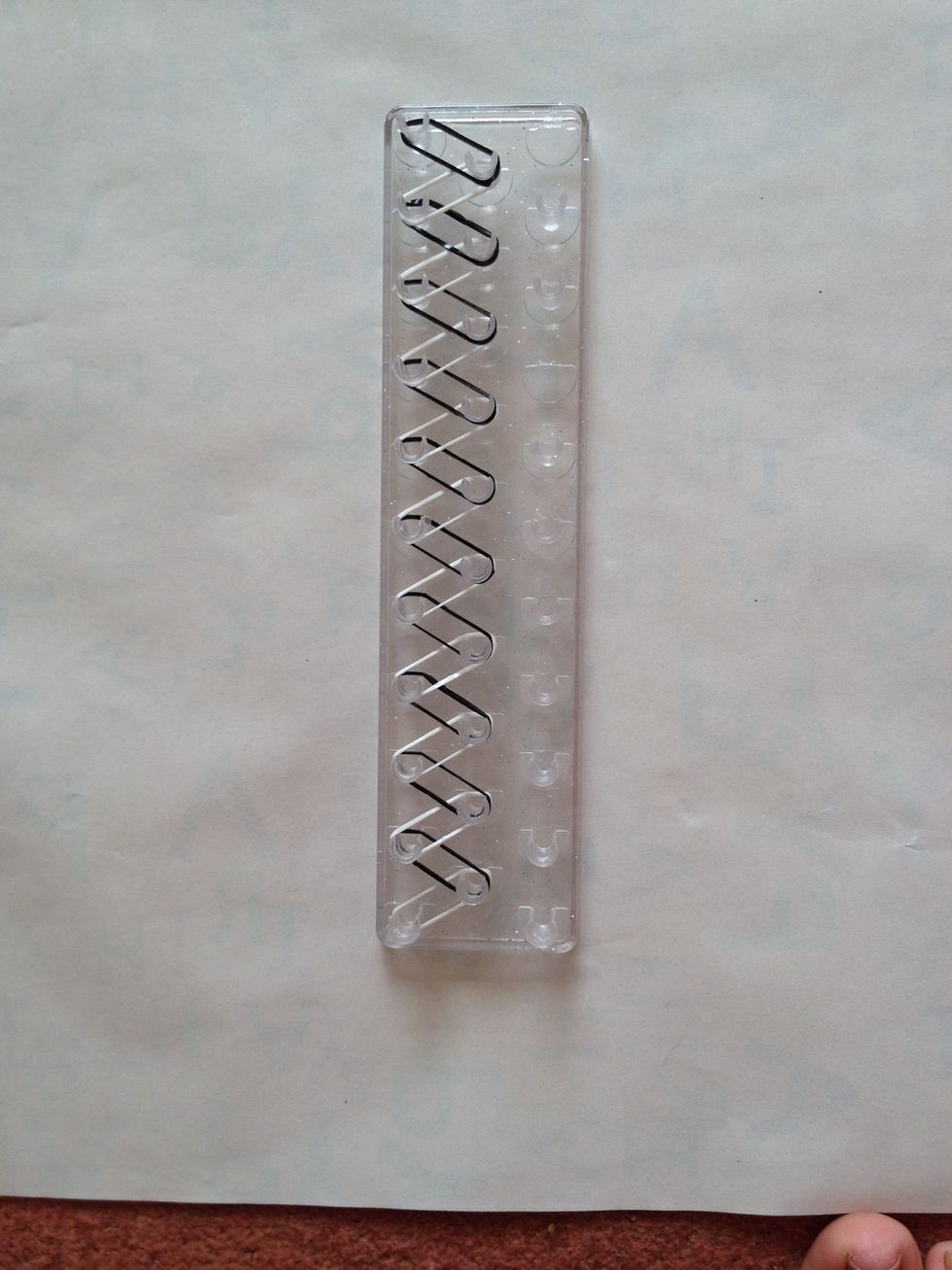 Step 5: carry this on all the way up the loom (yours may be different, and longer than mine)