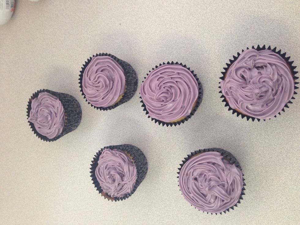 Step 5. Ice all your cup cakes