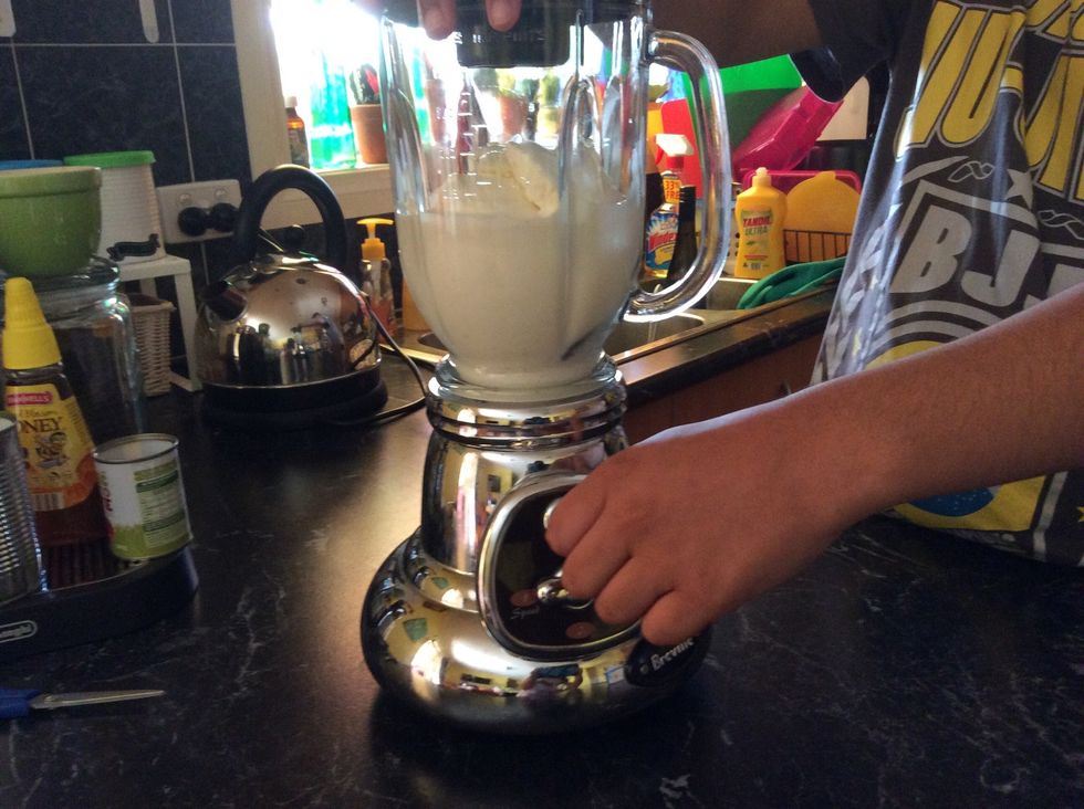 Step 5: Use your right hand on top of lid and your left hand turn the switch. When you start the blender don't leave it by itself because the lid might come off.