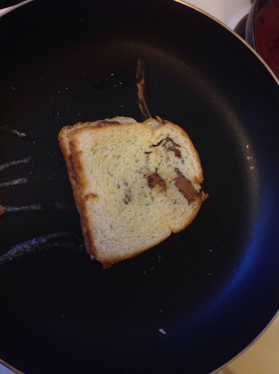 Step 6: now wait a few minutes for that side to brown (to your liking)