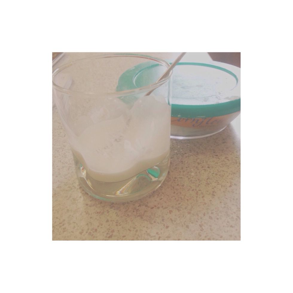 Step 7. Mix cornflour and water to make a smooth paste.