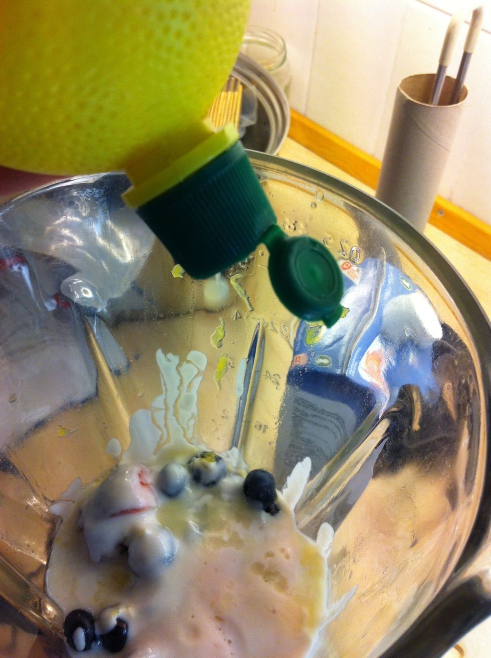 Step 8: A little bit lemonjuice, it Will be fresh