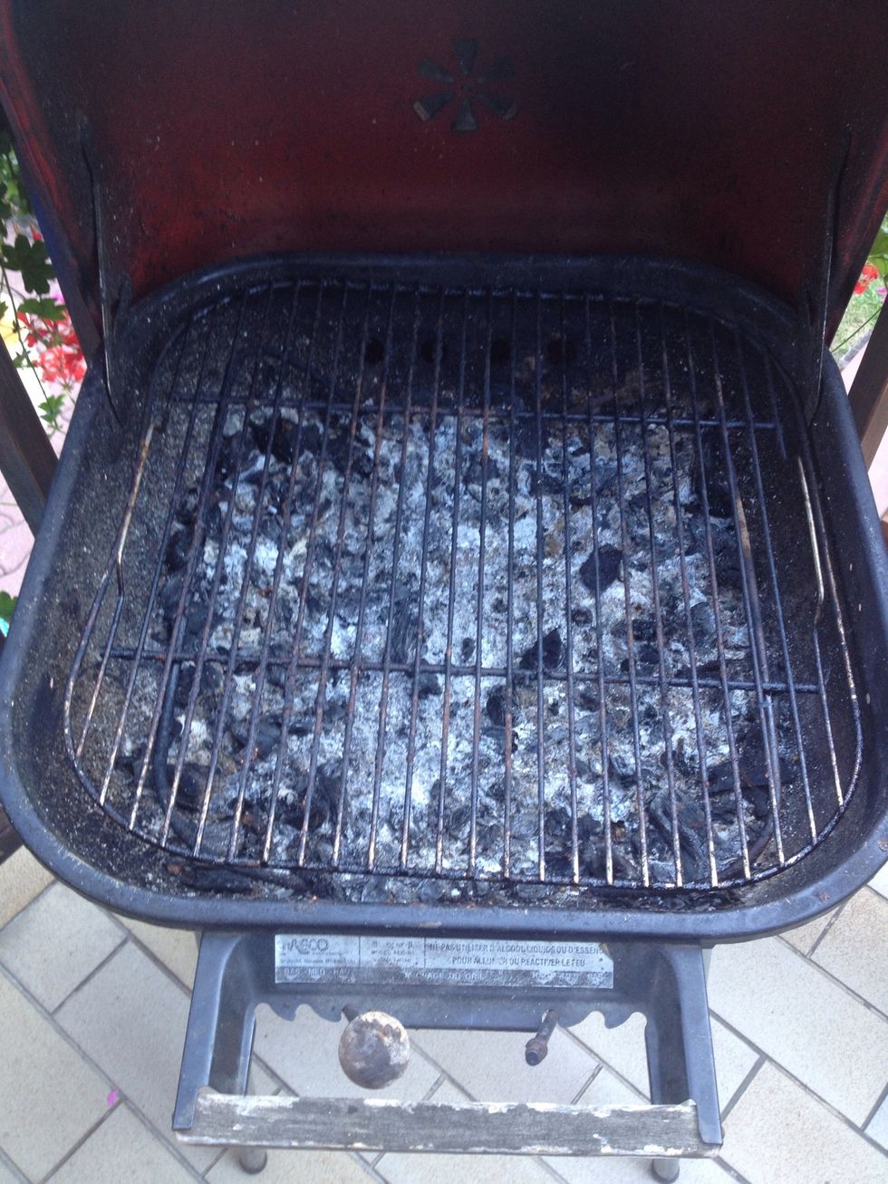 Step one locate the BBQ Step two keep your shirt on Step three look like you know what you are doing (very important step)