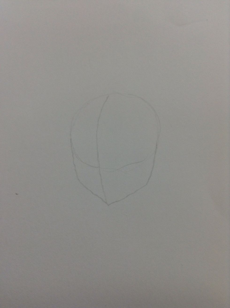 Step three: then complete the shape of the head by sketching the shape of the jaw and chin.