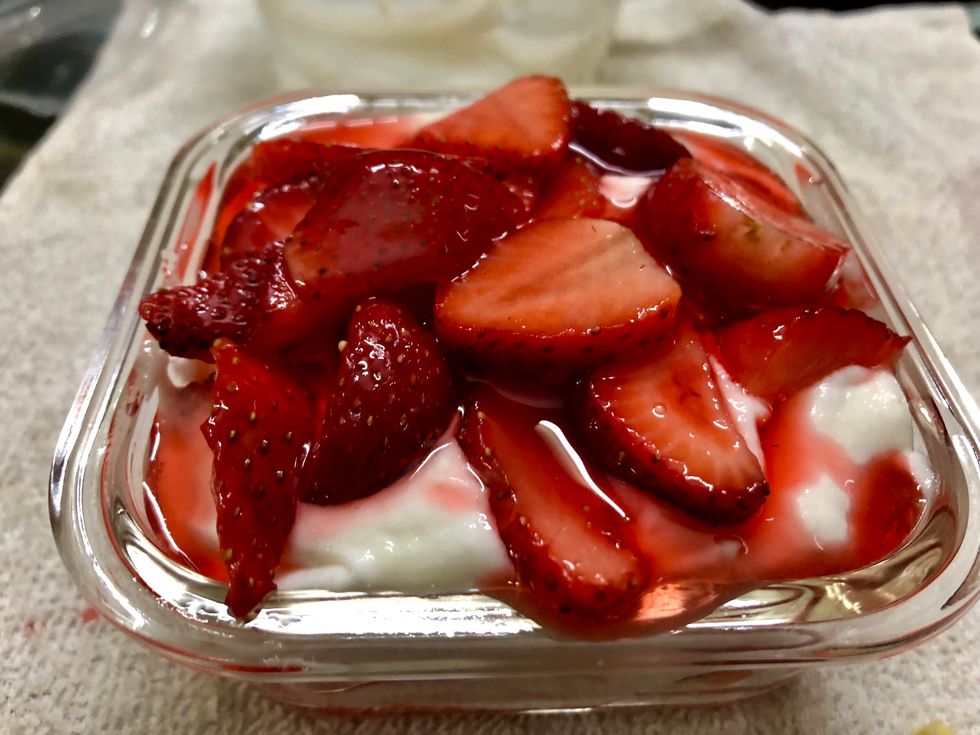 Step5 another glazed berries topping
