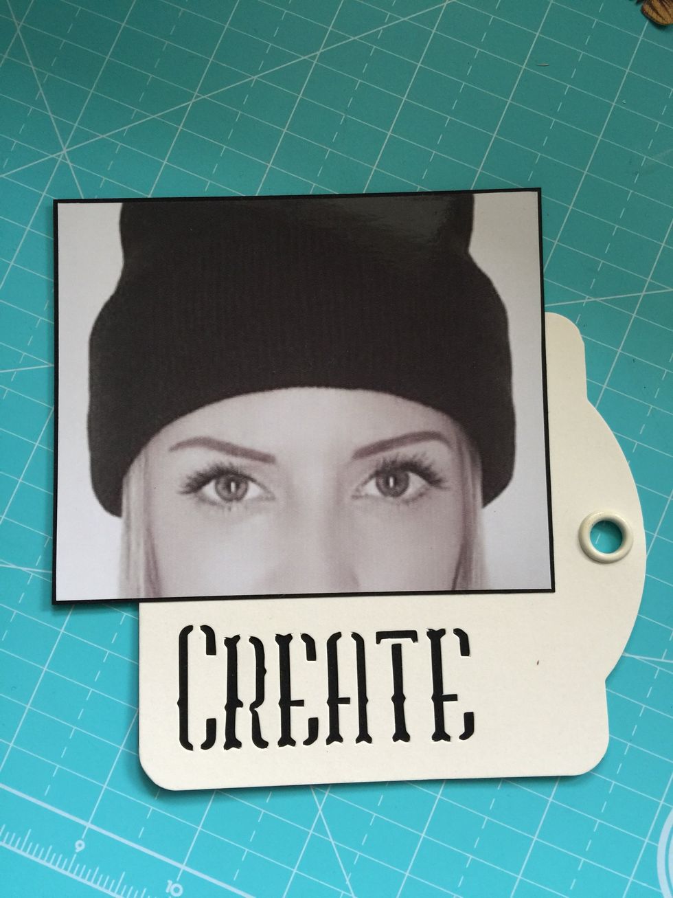 Stick the photo on the upper side of the ivory tag.