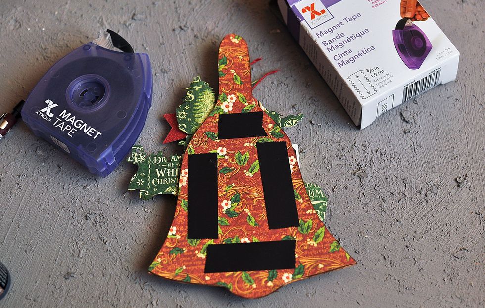 Stick this magnet tape from the other side