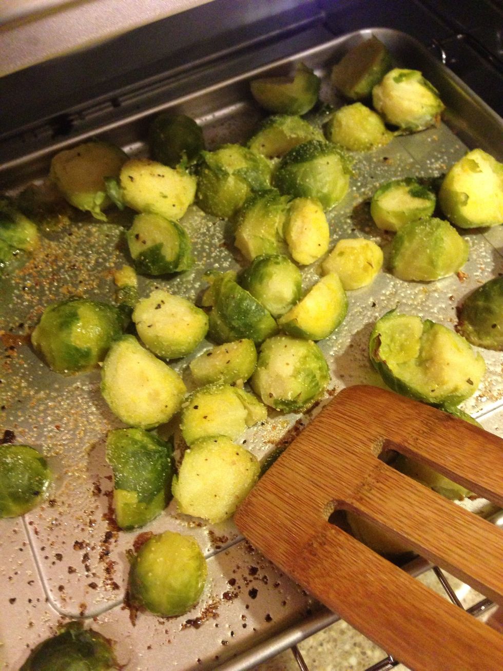 Stir after 15 min... Add more oil if needed