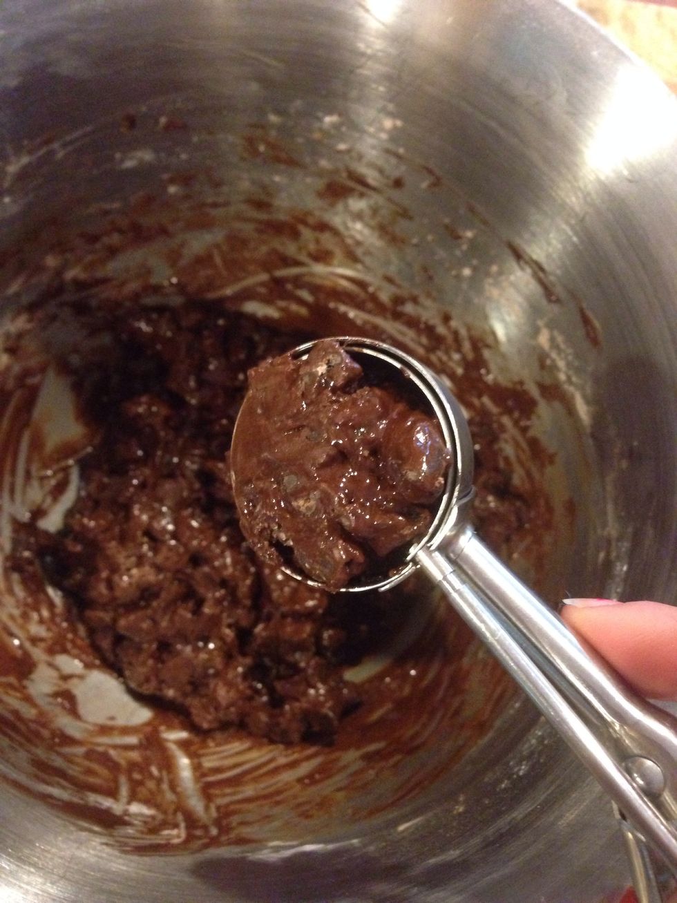 Stir and add vanilla extract. Continue stirring until completely combined! Grab a scoop...
