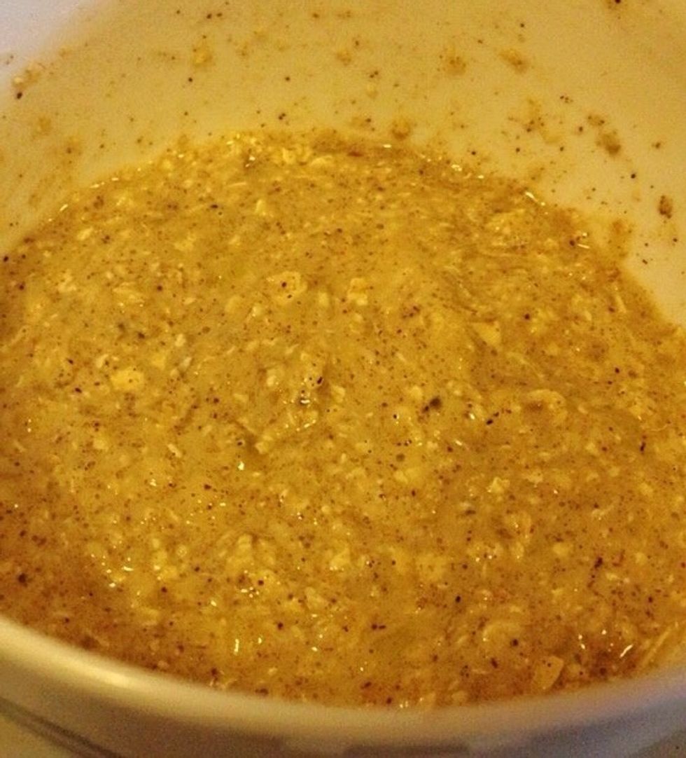 Stir and microwave 1,5 minutes depending how sticky you want it.