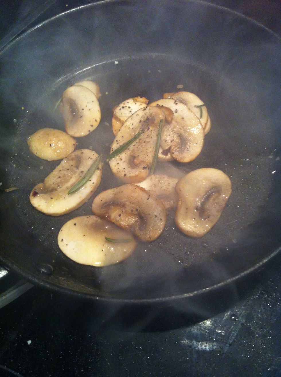Stir fried mushroom with butter salt an pepper add rosemary if u have