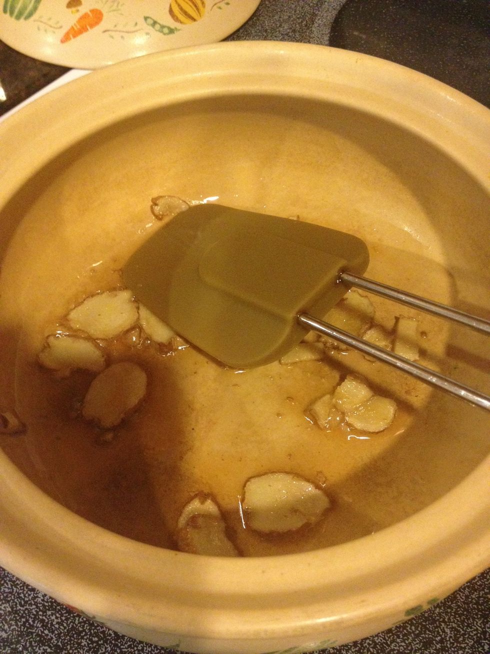 Stir fry the ginger in one tbspn of sesame oil until fragrant
