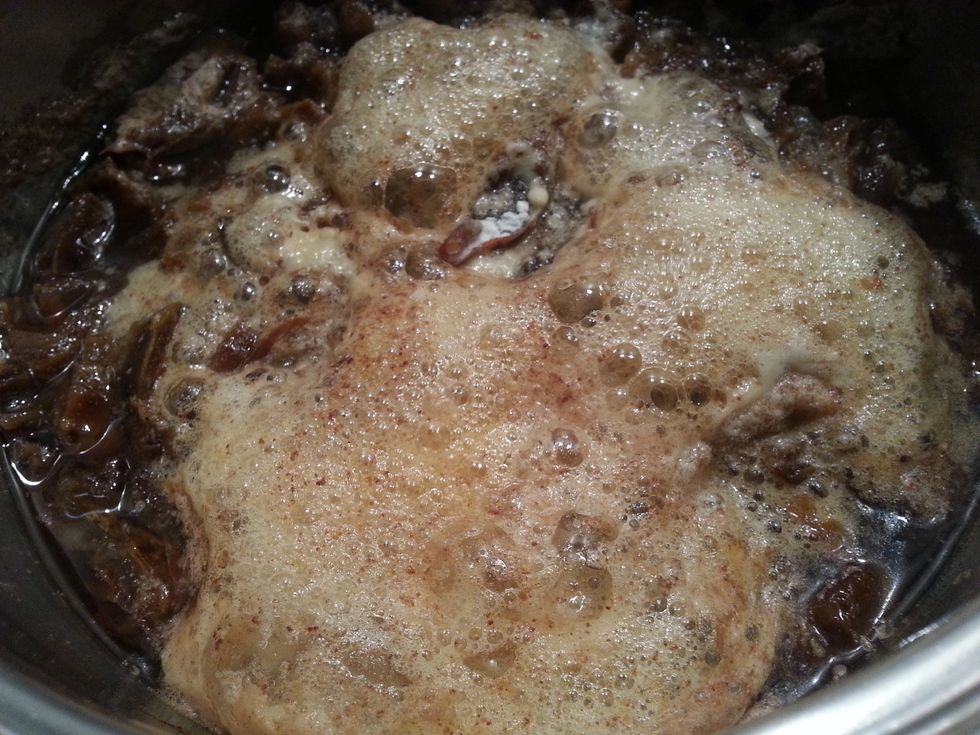 Stir in Bicarb of soda and set aside for 20 minutes, Cool to room temperature.