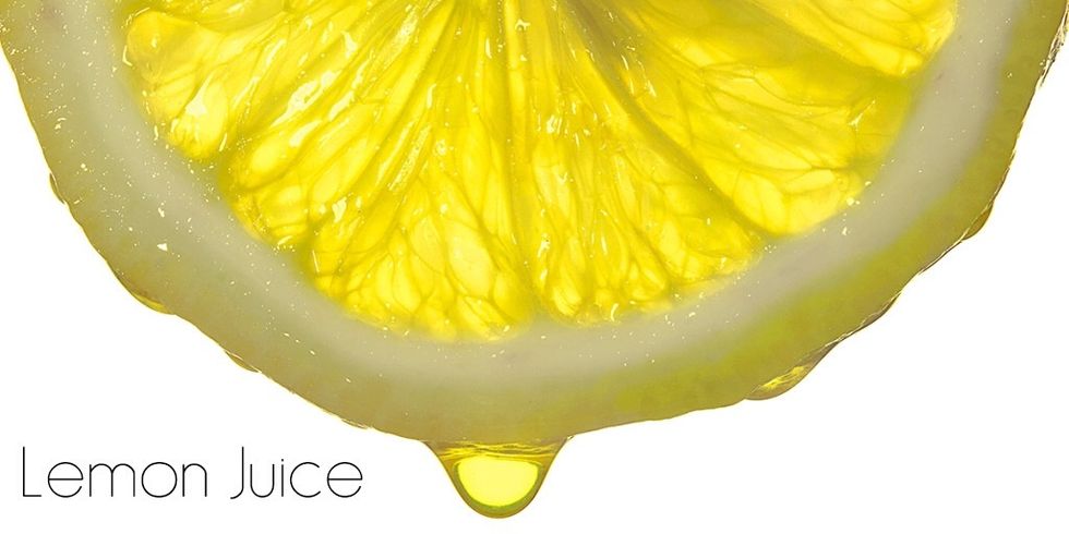 Stir in sugar and lemon juice, chill