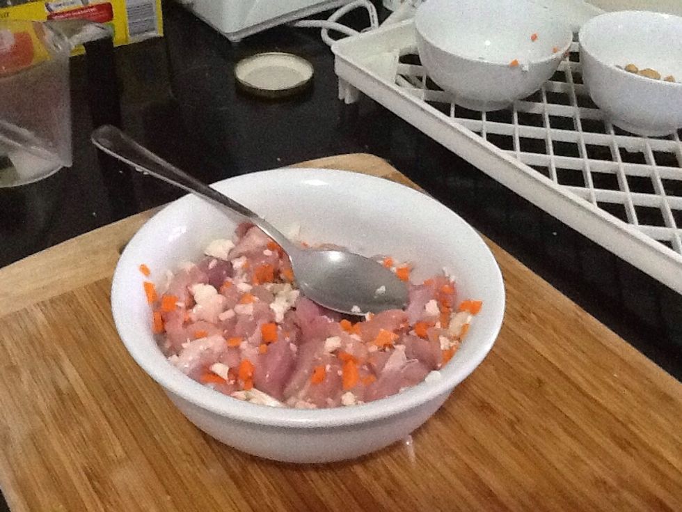 Stir the carrots and cauliflowers in too