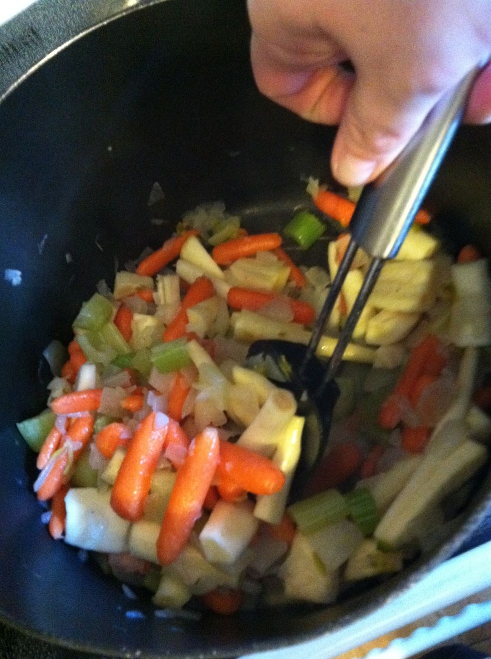 Stirrrrrriiiinnnnggggggg the veeeeggg