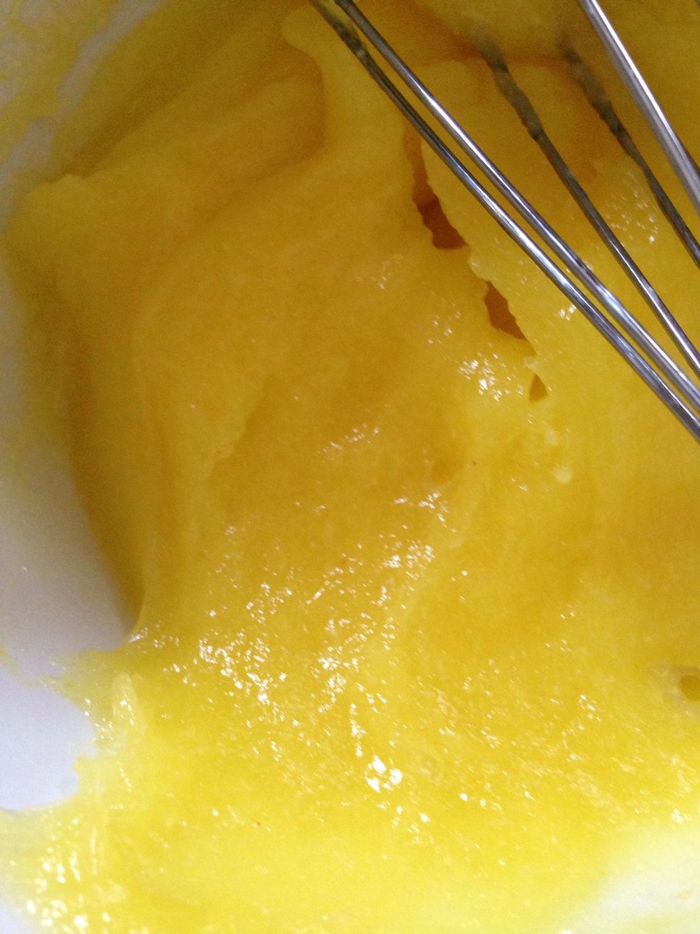 Stop whisking when there is no more lumps. Then add it on top of your patted down graham crackers you prepared.