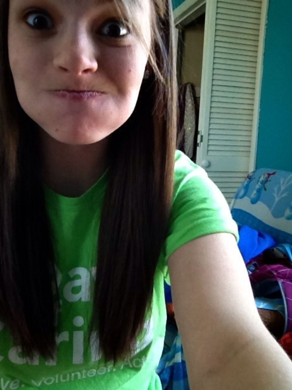 Straighten your hair. (Optional) You could also curl it before or after doing the headband or put it in a side braid at the end.