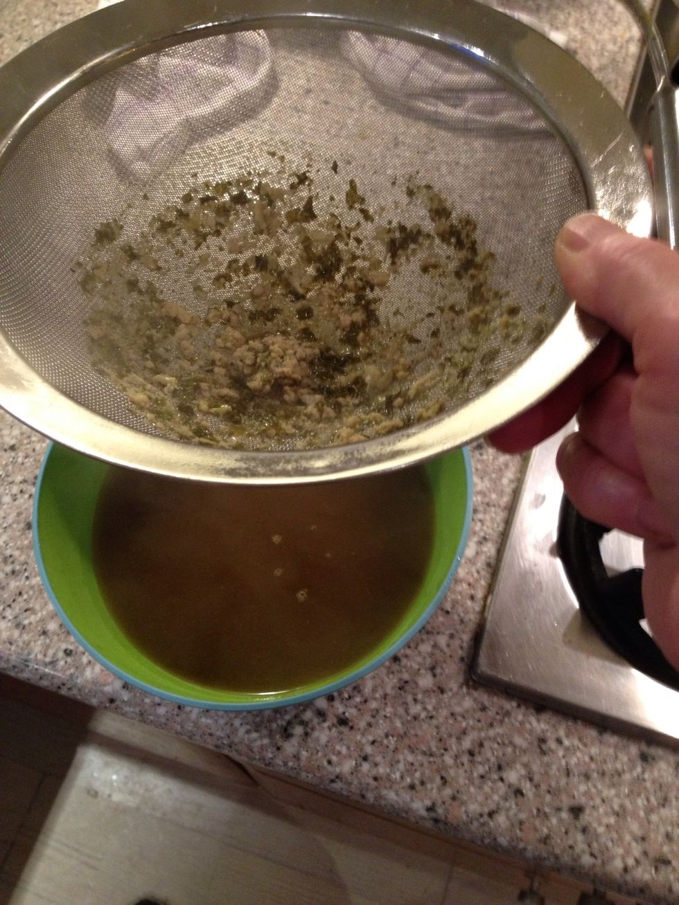 Strain the broth and use it to make the curry sauce.