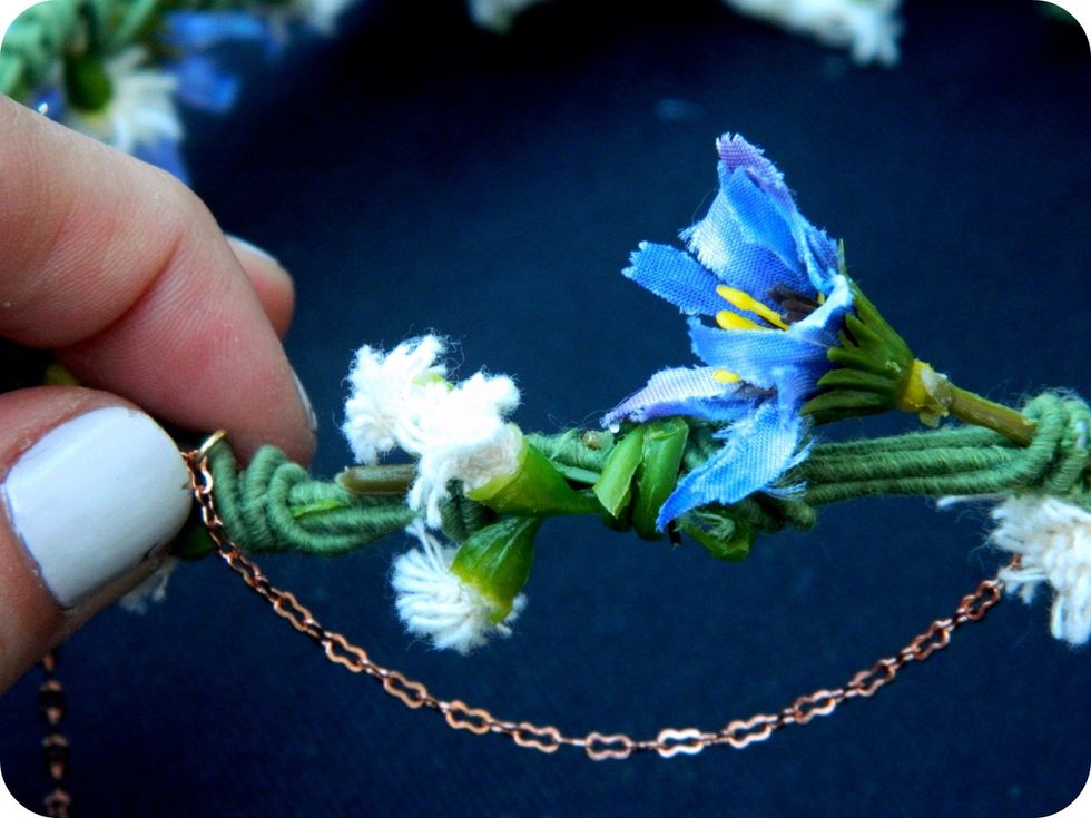 Strategically drape your chain.