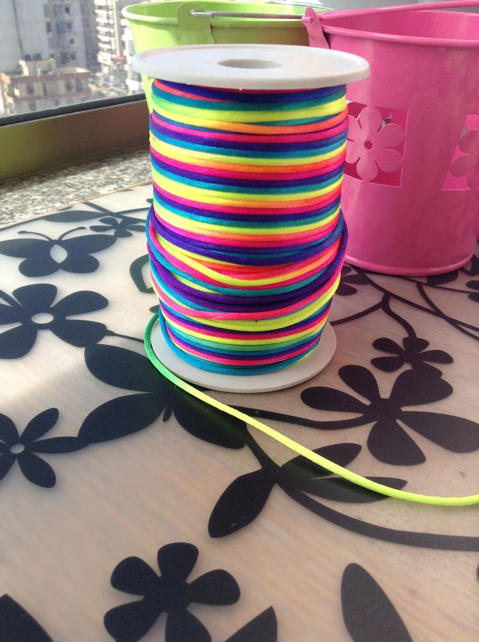 String I got this rainbow string 4 only 5$ This is the best kind 2 use ofcourse u can always use different colours but this one is the absolute BEST!!