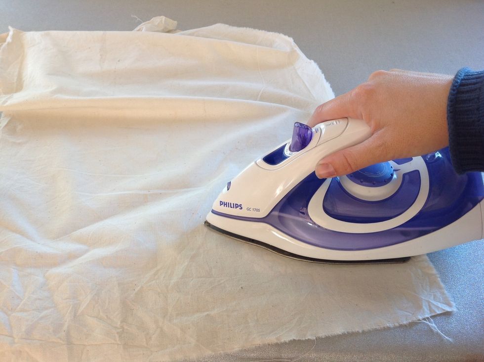 Stryk fast. Anv\u00e4nd skyddsduk.